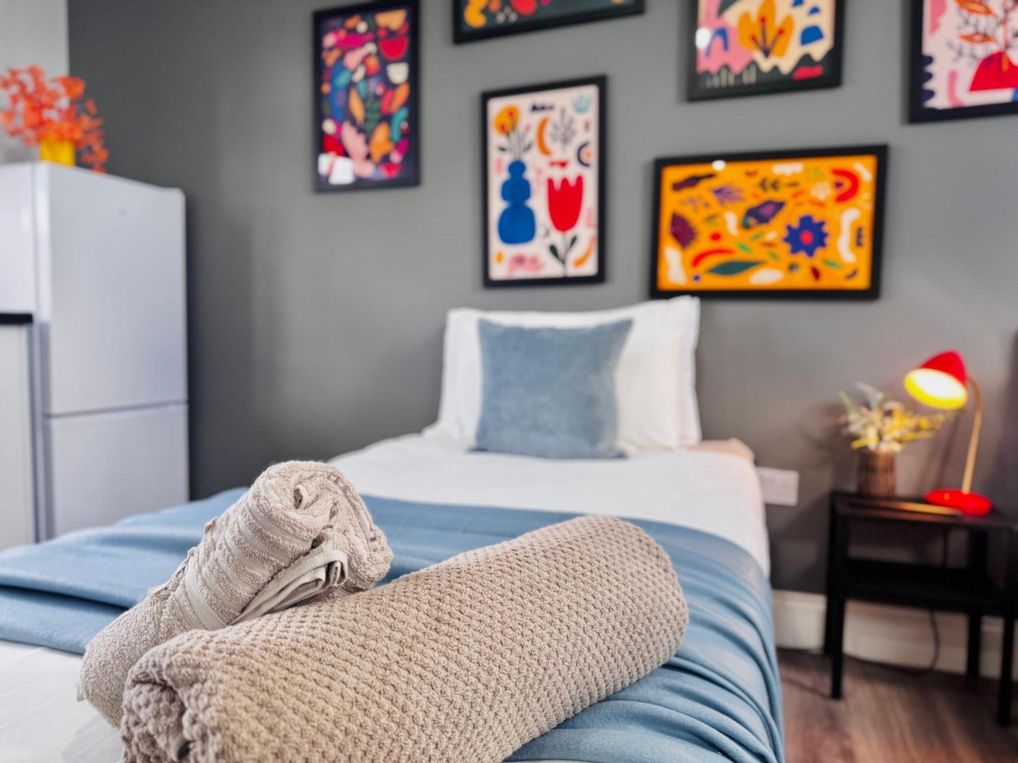 Bright Studio Loft 30Min To Central Londra Esterno foto