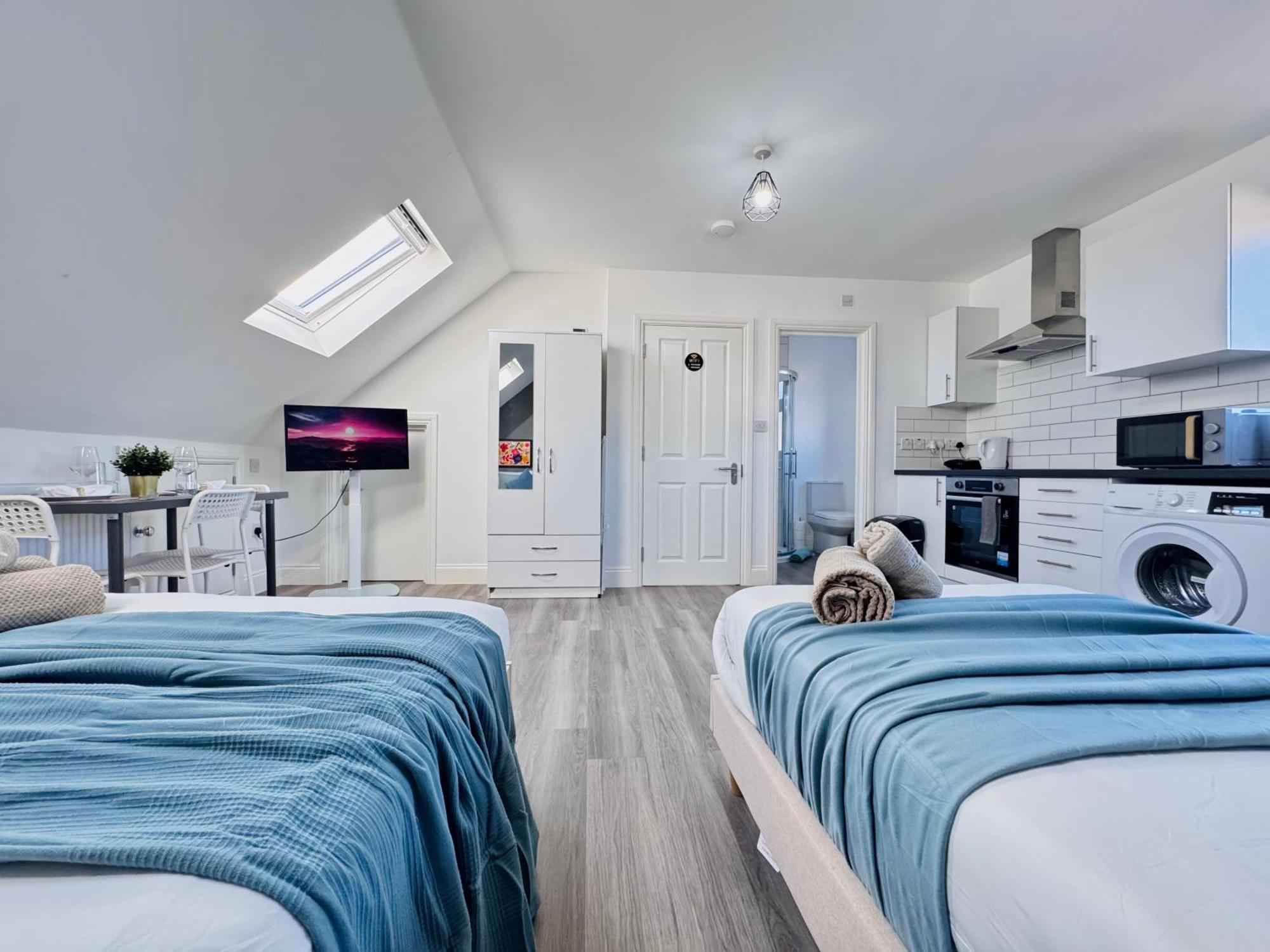 Bright Studio Loft 30Min To Central Londra Esterno foto